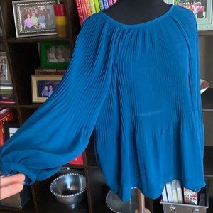 FINAL PRICE! A New Day Sheet Flowy Blouse